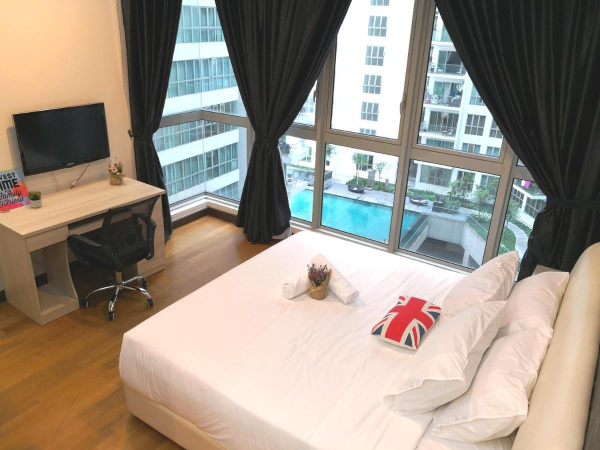 Klcc Inifinity Pool - The Regalia Residences & Suites By Kl Minsu Kuala Lumpur Ngoại thất bức ảnh