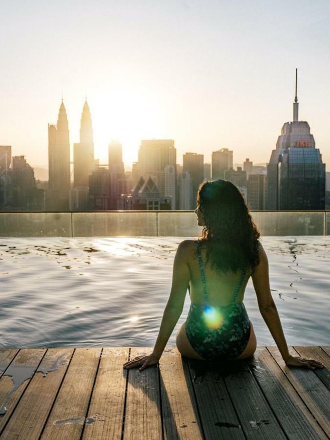 Klcc Inifinity Pool - The Regalia Residences & Suites By Kl Minsu Kuala Lumpur Ngoại thất bức ảnh