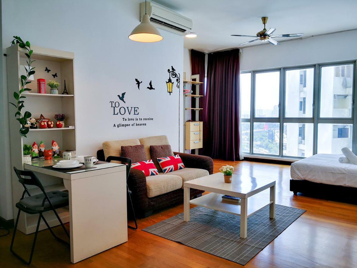 Klcc Inifinity Pool - The Regalia Residences & Suites By Kl Minsu Kuala Lumpur Ngoại thất bức ảnh