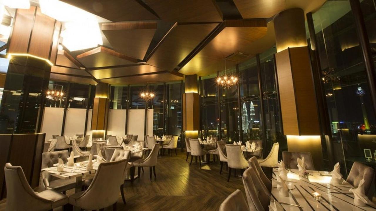 Klcc Inifinity Pool - The Regalia Residences & Suites By Kl Minsu Kuala Lumpur Ngoại thất bức ảnh